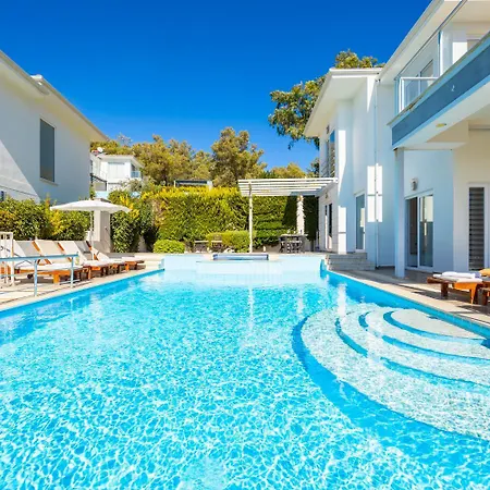 1 Villa *